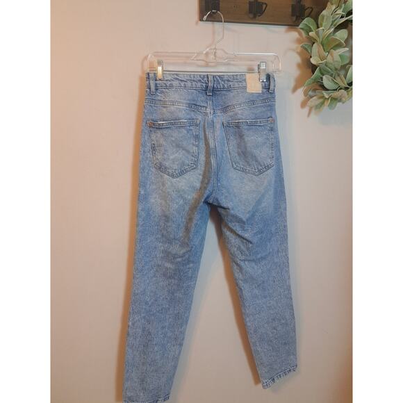 Zara Women's Jeans Denim Light Wash Lightly Distressed High-Waisted Sz W 27 - Picture 4 of 5